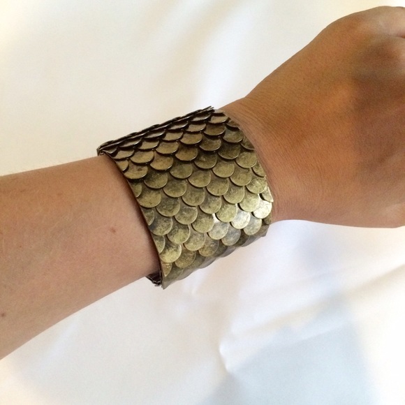 Club Monaco Dark gold fish scale cuff
