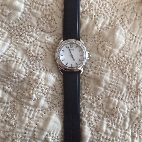 Guess watch, black rubber band