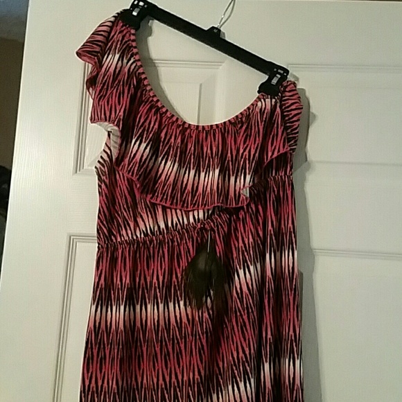 One-shoulder maxi dress size large