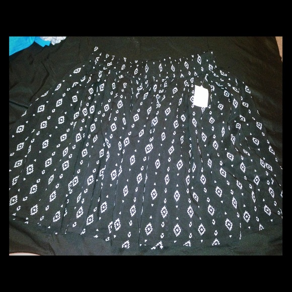 Aeropostale skirt NWT