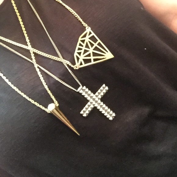 3 PacSun necklaces!