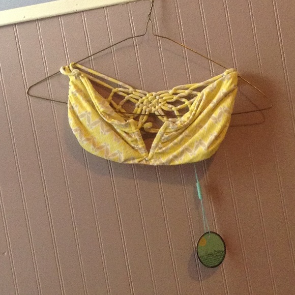 Frankies bikinis top