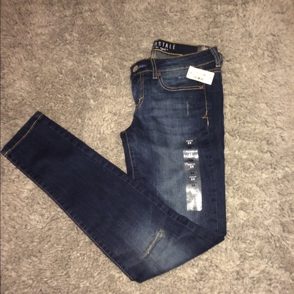 ❌SOLD❌Knee Ripped Denim Jeggings. - Picture 2 of 2