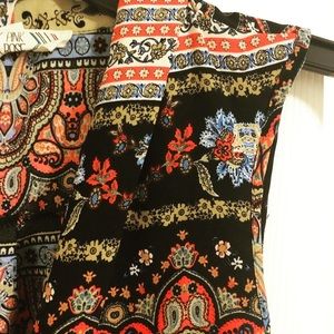 Gorgeous patterned top