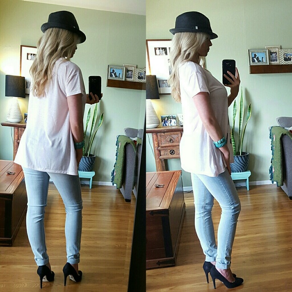 RESERVED Oversized Pink New York Tee - Picture 2 of 4