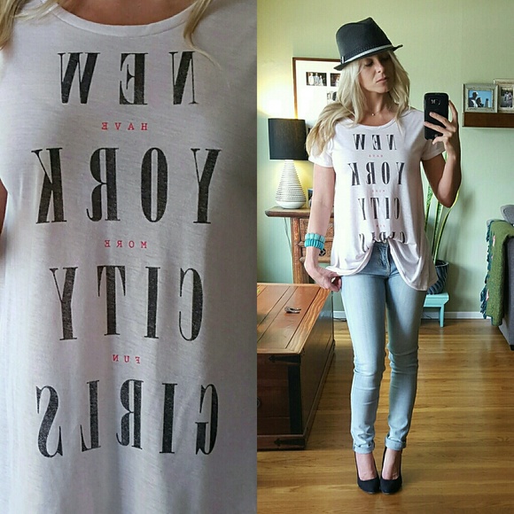 RESERVED Oversized Pink New York Tee - Picture 4 of 4