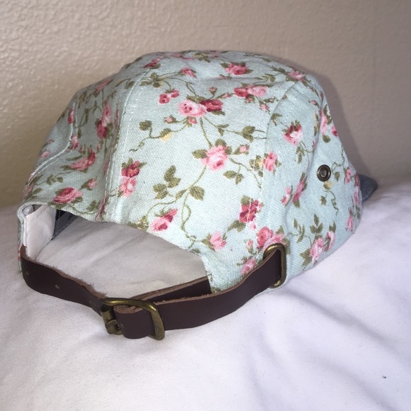 Floral 5-panel hat - Picture 2 of 3