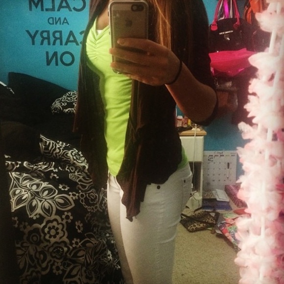 BKE green v-neck
