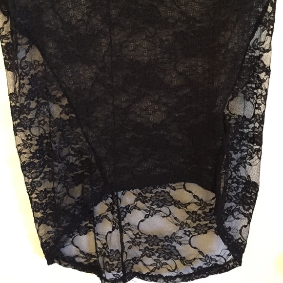 NWOT! Kimchi Blue Lace Top - Picture 3 of 4