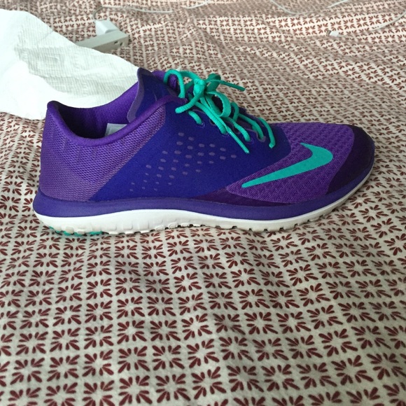 Nike free tennis shoes!
