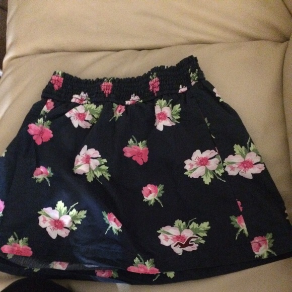Hollister Skirt