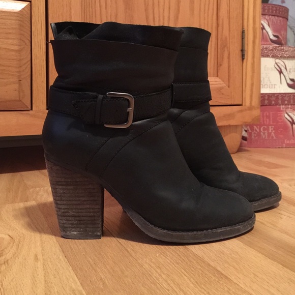 Steven by Steve Madden Shoes - Steven ankle booties - size 8