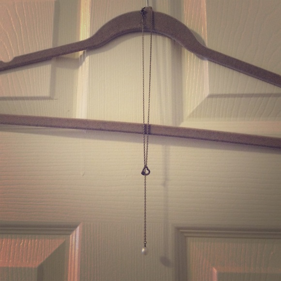 Tiffany&Co. heart & pearl slip knot necklace