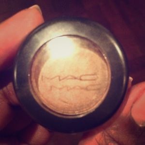 Mac Cosmetics Eyeshadow!