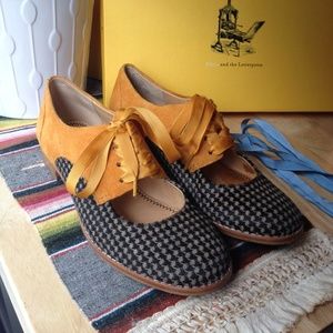 Anthropologie ribbon-tie peek-a-boo Oxford flats