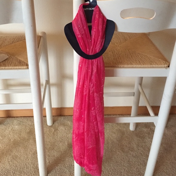 Pink infinity scarf 💗 - Picture 2 of 3