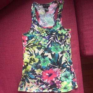🌺 Wet Seal tropical tank