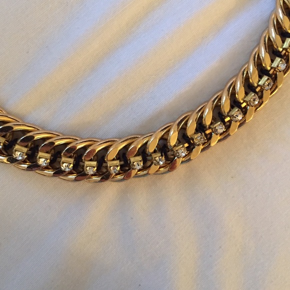 Gold chain necklace! - Picture 2 of 4
