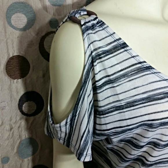 FREE - Picture 2 of 3