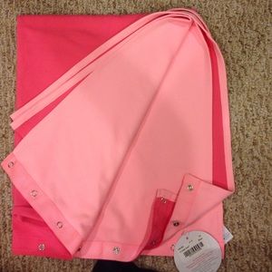 Light pink&hot pink lululemon Vinyasa Scarf