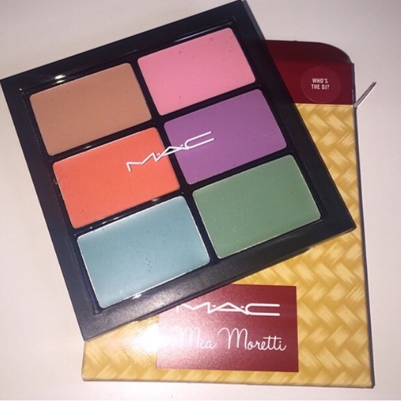MAC BNIB MIA MORETTI "WHO'S THE DJ?" LIP PALETTE - Picture 1 of 1