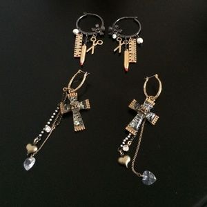 Bundle Betsey Johnson earrings