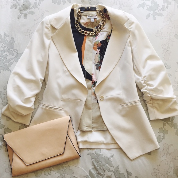 Elizabeth and James Jackets & Blazers - Elizabeth and James White Blazer