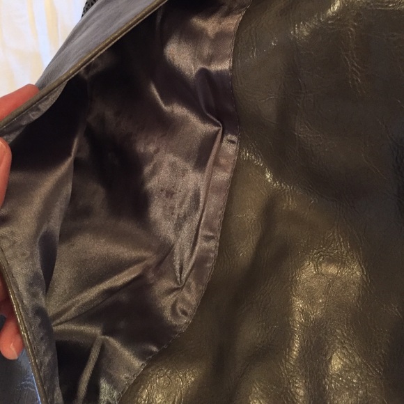 Lace Leather Grey Clutch - Picture 4 of 4