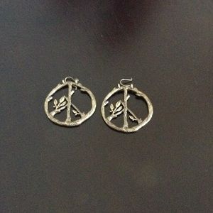 🎉🎉REDUCED🎉🎉 Lucky brand earrings