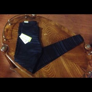 NWT Compression Workout Leggings