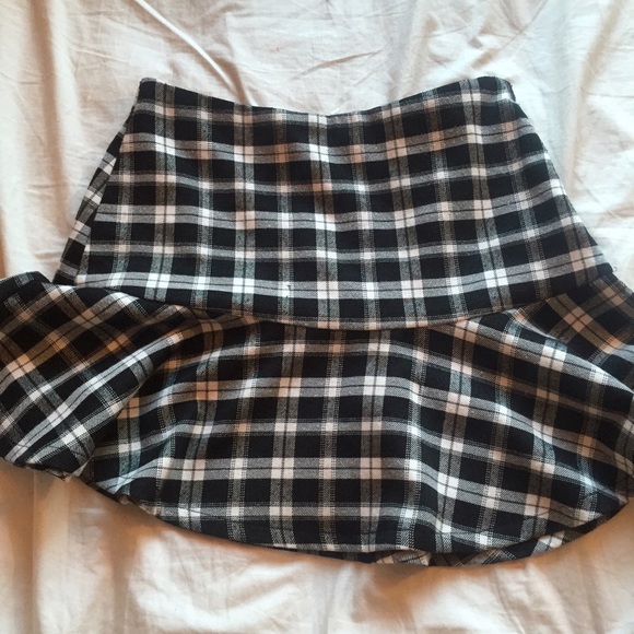 LF Plaid Skirt