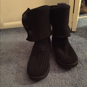 Black knit Bailey button Uggs