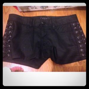 Guess Shorts ⬅️👌🏼