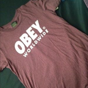 Obey Women tee size S