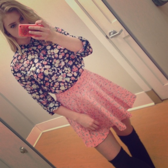 Pink floral skater skirt - Picture 1 of 1