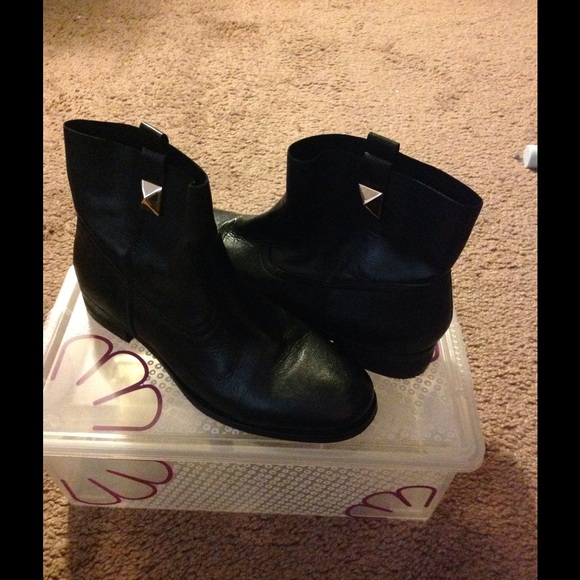 Leather ankle boots