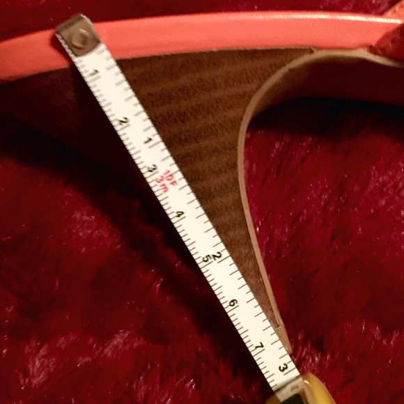 Cute coral sandals with small 3" heel! - Picture 3 of 3