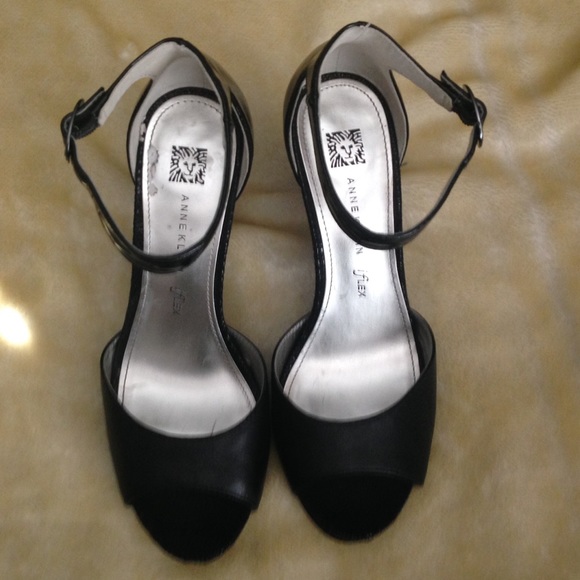 Anne Klein iflex heals