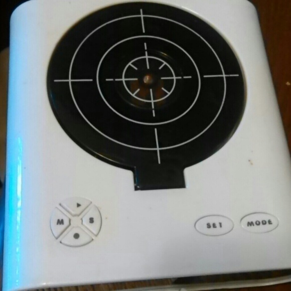 Shooting Alarm Clock - Picture 3 of 4