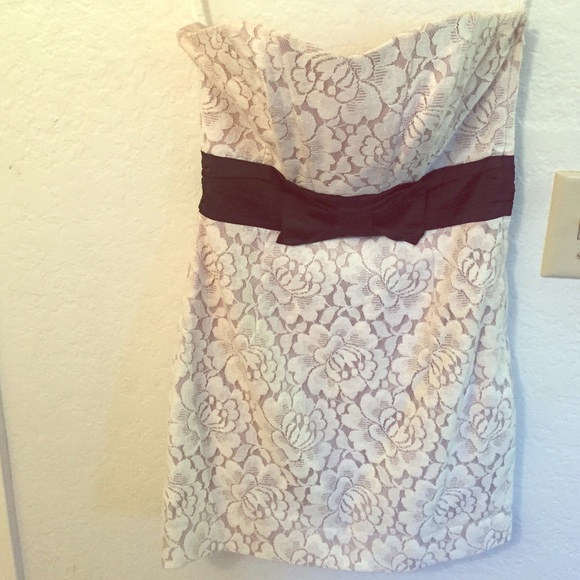 Strapless dress