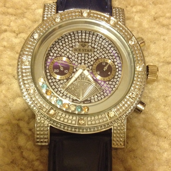 Watch - Picture 2 of 4
