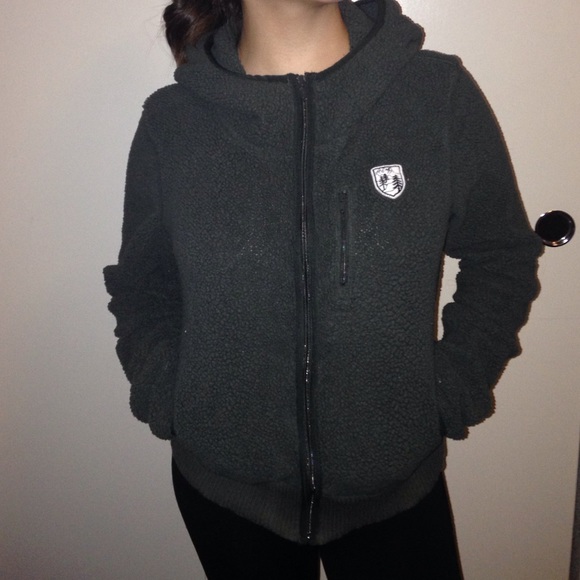 Sweater - Picture 2 of 2