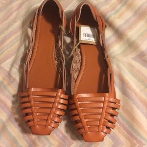 Huarache ballet flat