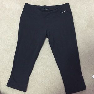 Nike dri fit capris
