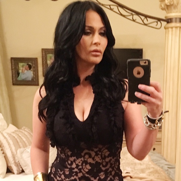 Meet Your Posher, Kasie - Picture 3 of 16