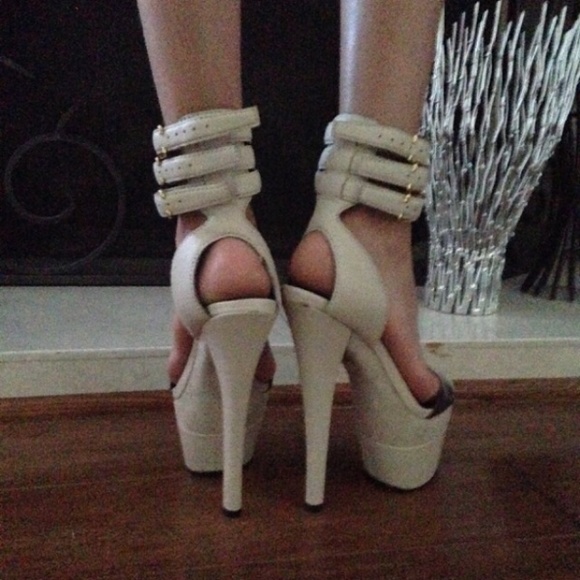 Ultra high platform sandals - Picture 4 of 4