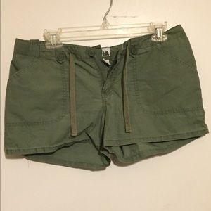 Green tilt shorts