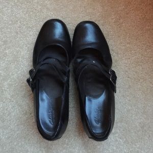 Clarks Mary-jane black leather shoe