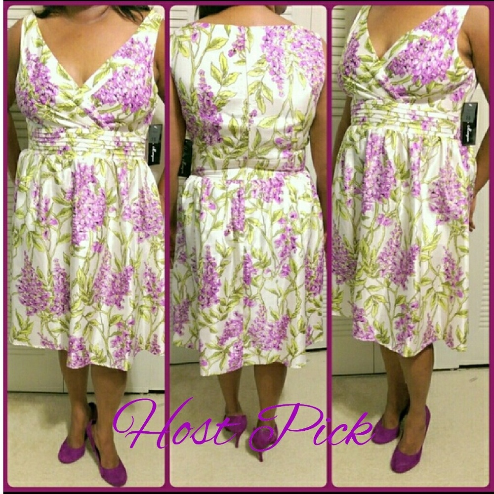 FLASH SALE 🛍2xHost Pick🎉Floral Dress