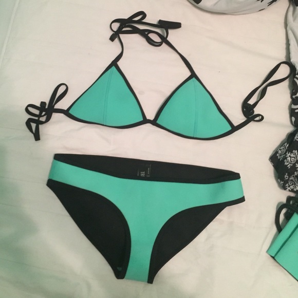 Triangle  100% neoprene bikini